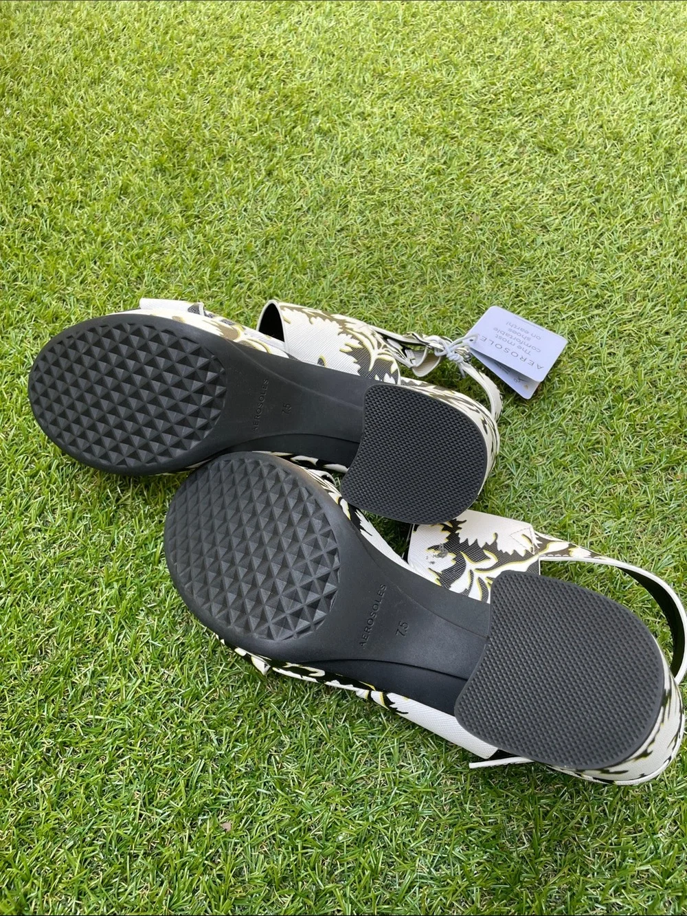 Aerosoles Shoes Camera Floral Strap Sandals Size 7.5